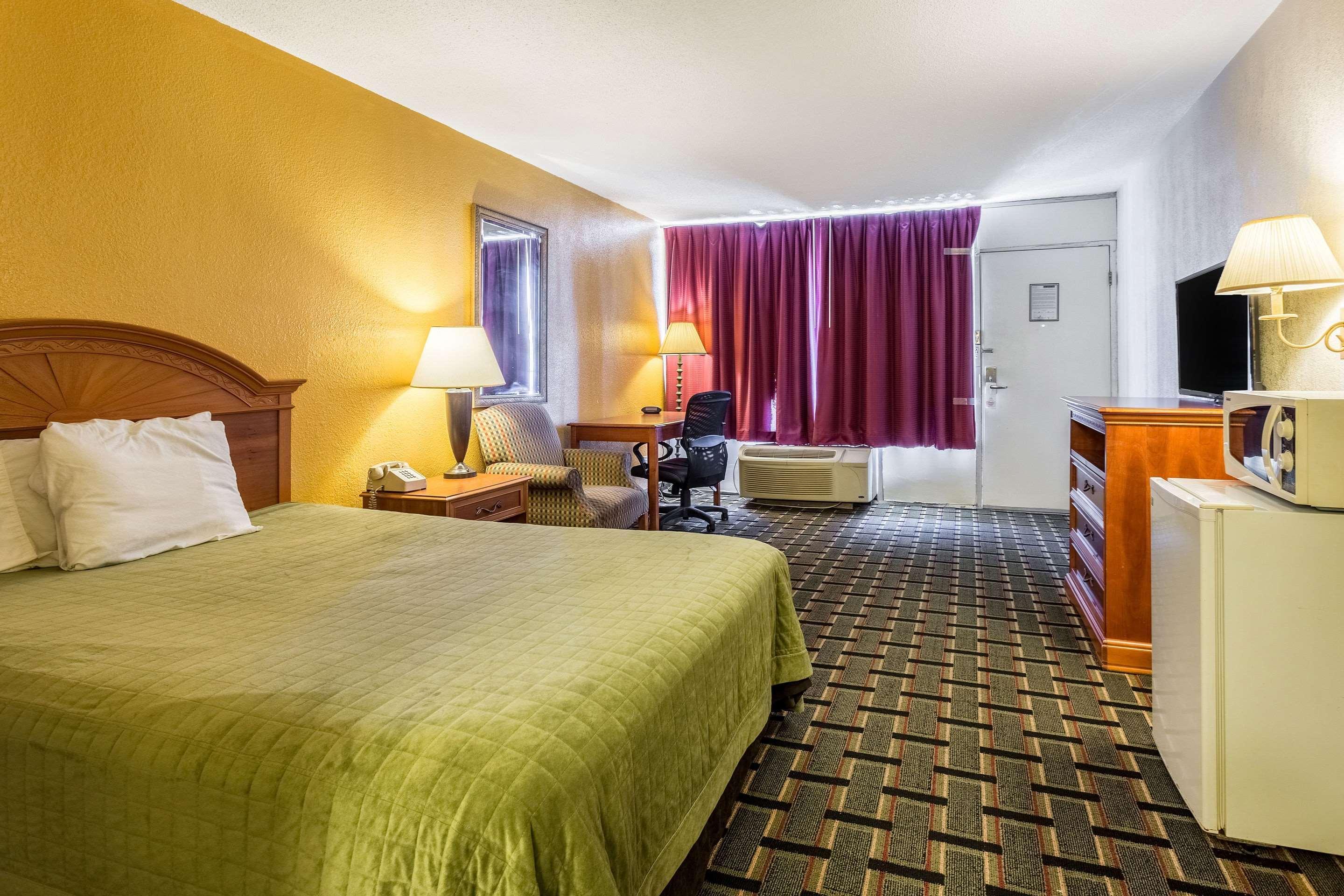 Rodeway Inn Denmark-Jackson Eksteriør billede