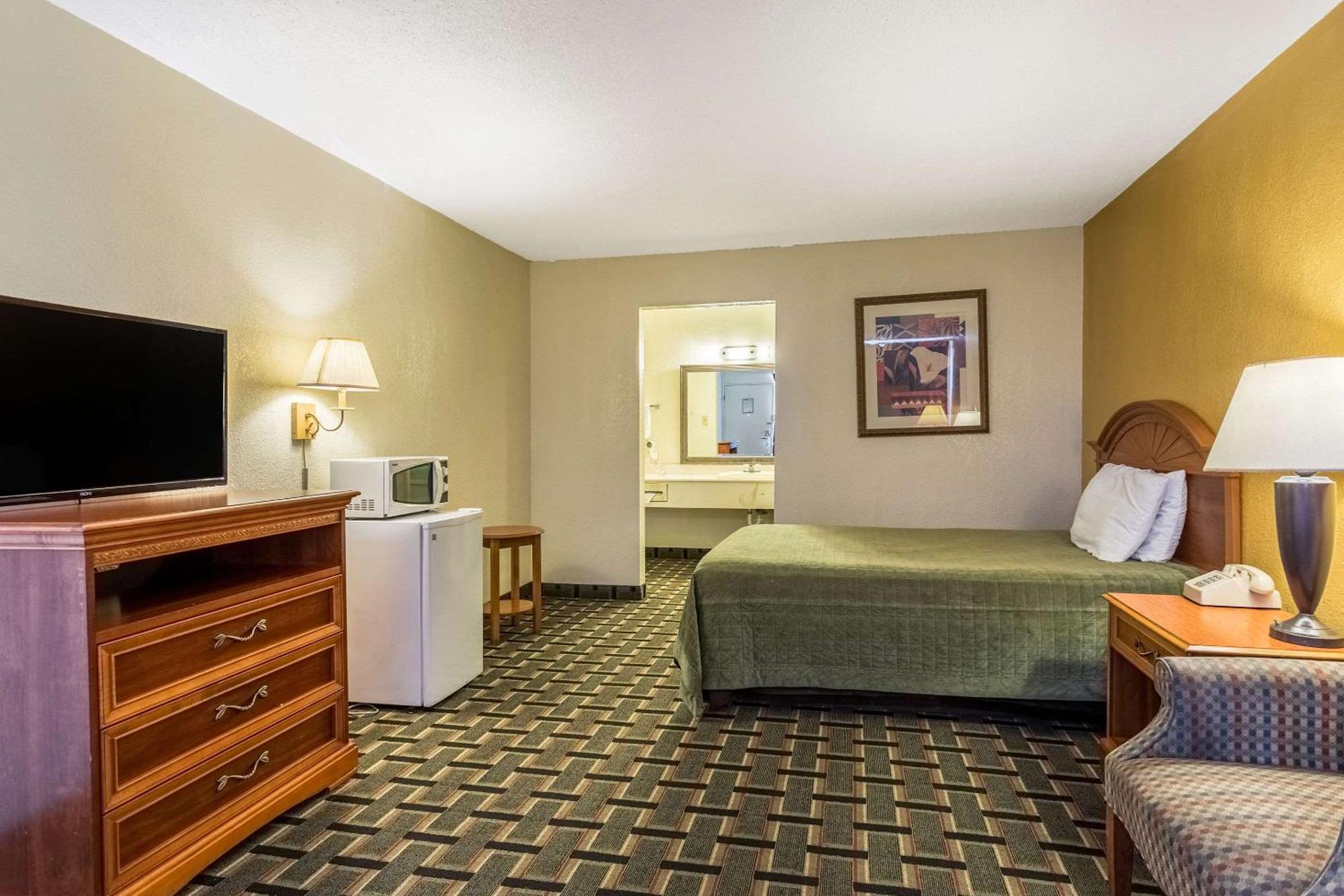 Rodeway Inn Denmark-Jackson Eksteriør billede