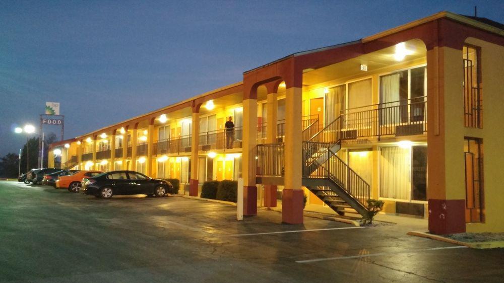 Rodeway Inn Denmark-Jackson Eksteriør billede