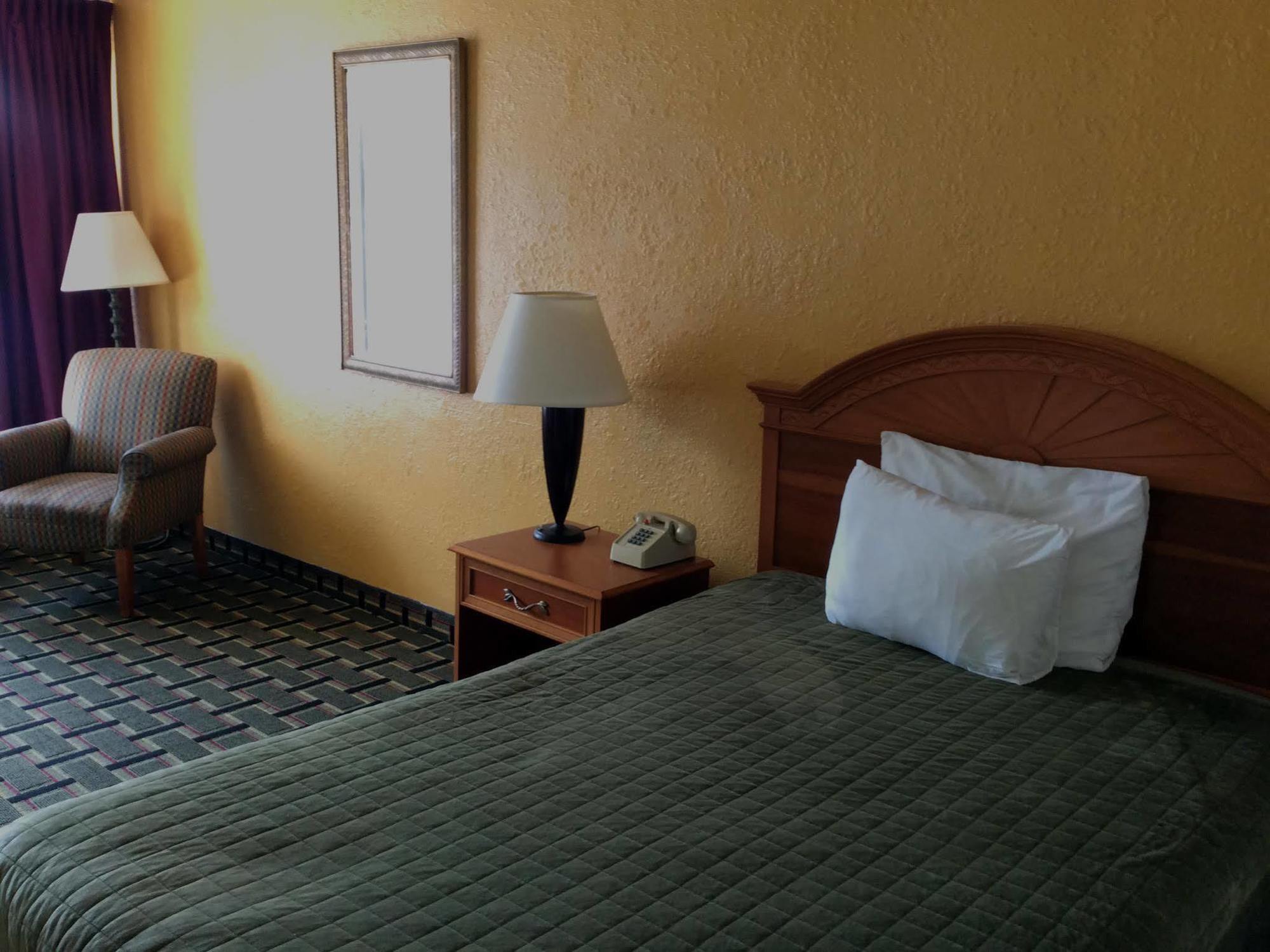 Rodeway Inn Denmark-Jackson Eksteriør billede